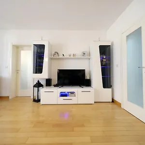  Apartment Dioniz